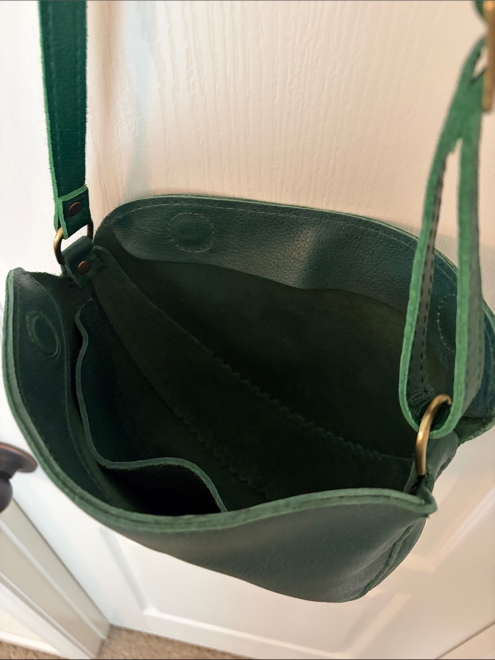 Portland Leather Bacalar Medium Crossbody Shoulder Bag - Picture 5 of 7